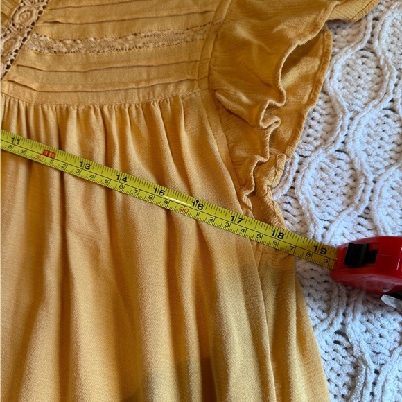 American Eagle Charming Yellow mustard Women top with Embroidered Details size M - Picture 8 of 11